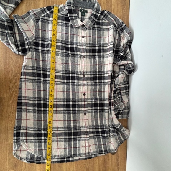 Roots plaid button down soft flannel shirt 100% Cotton size L - Picture 15 of 16